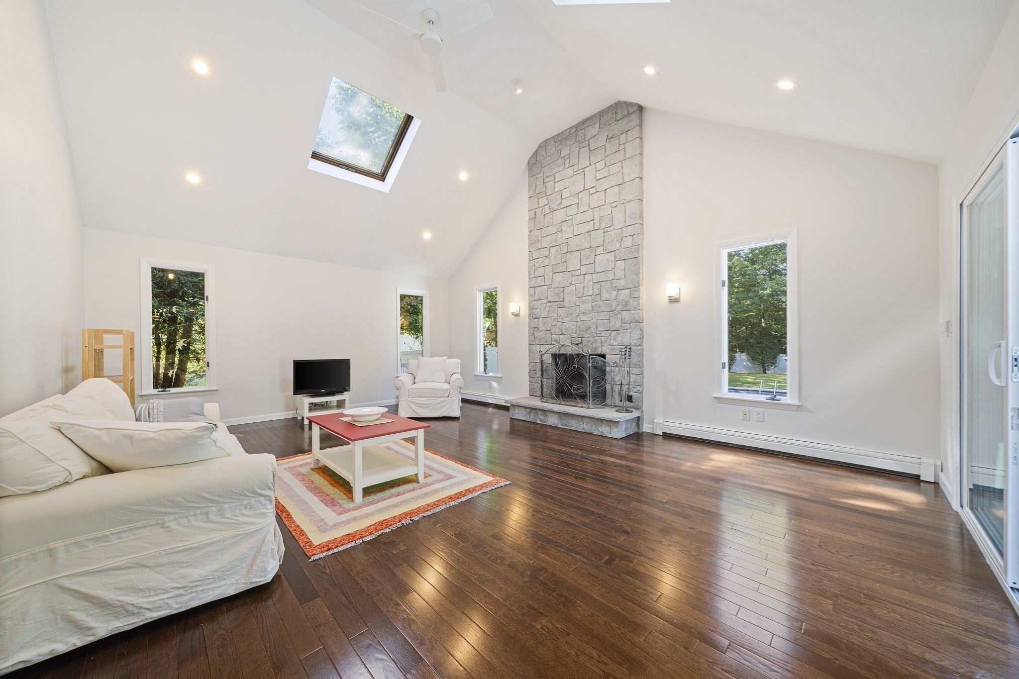 42 Magnolia Rd