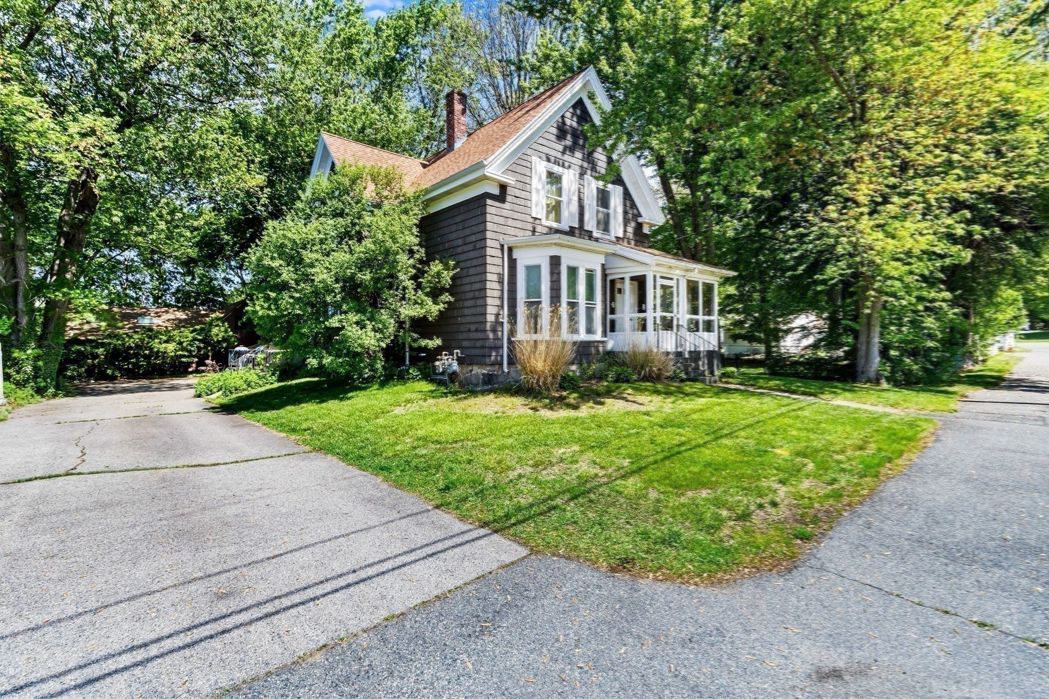 106 Monk St # 1