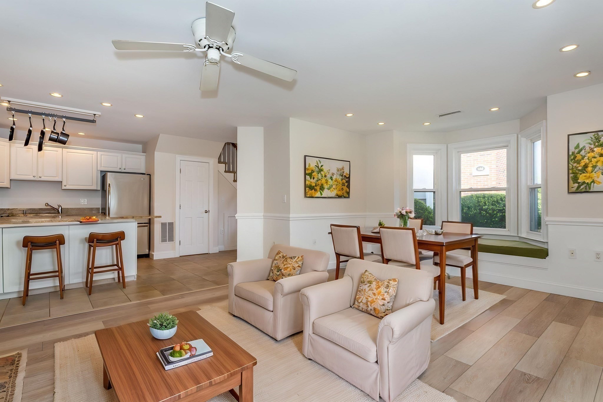 160 Quincy Shore Dr Unit: 106
