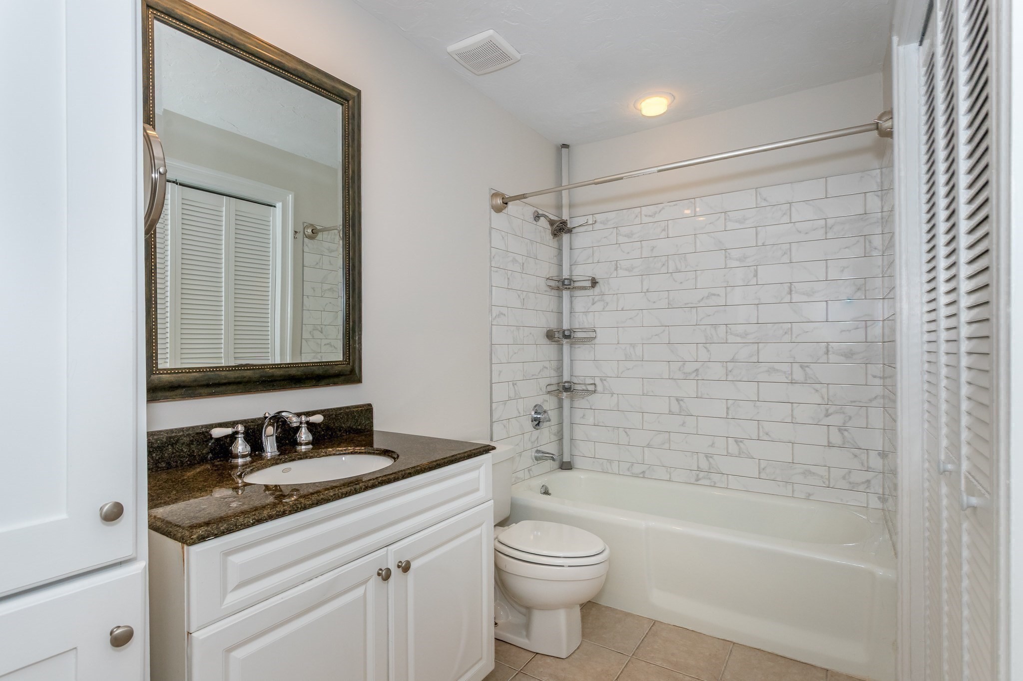 160 Quincy Shore Dr Unit: 106