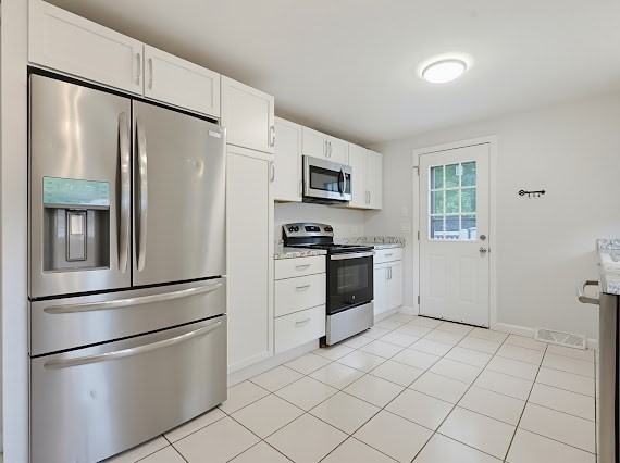 22 Poskus St
