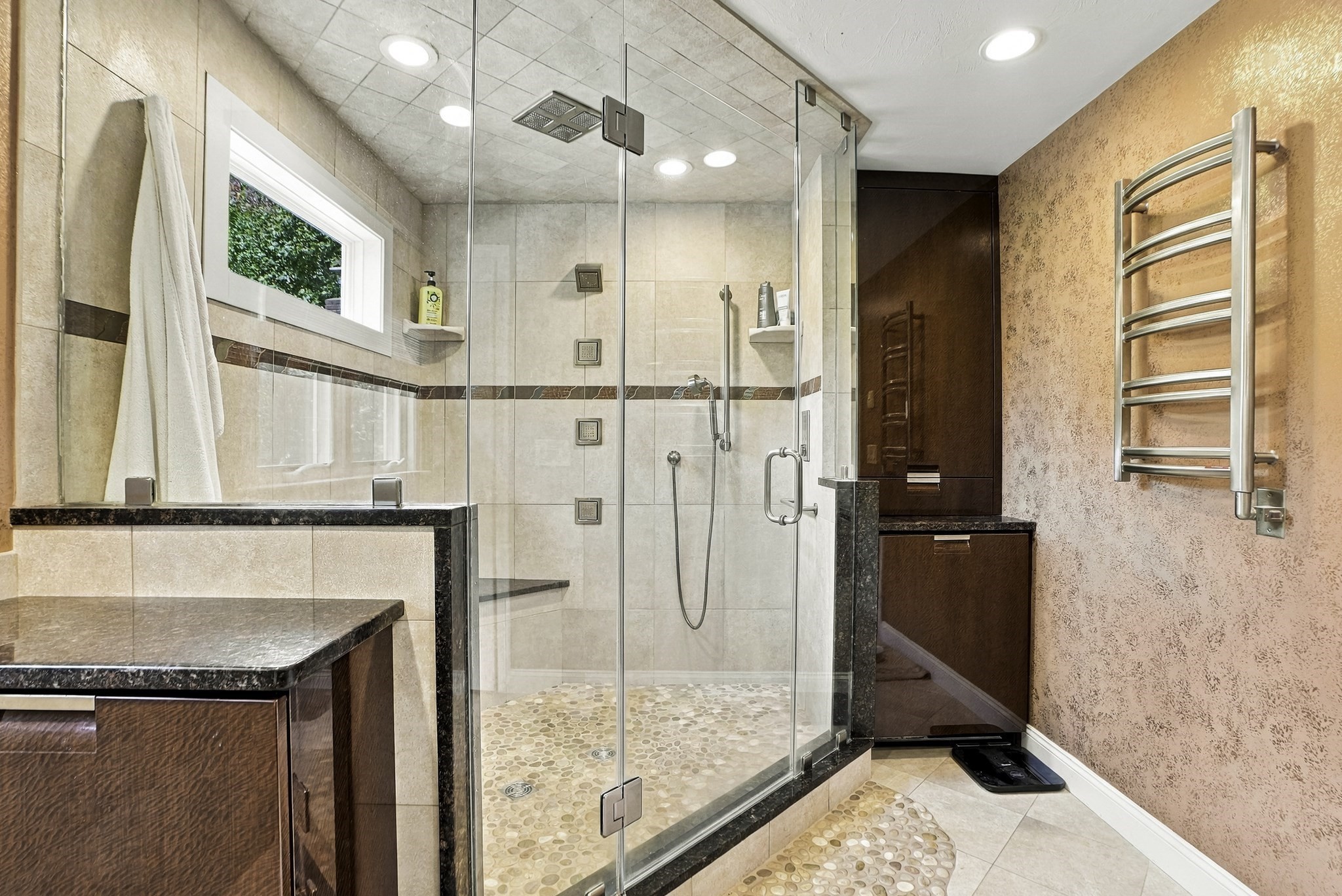 8 Hearthridge Dr