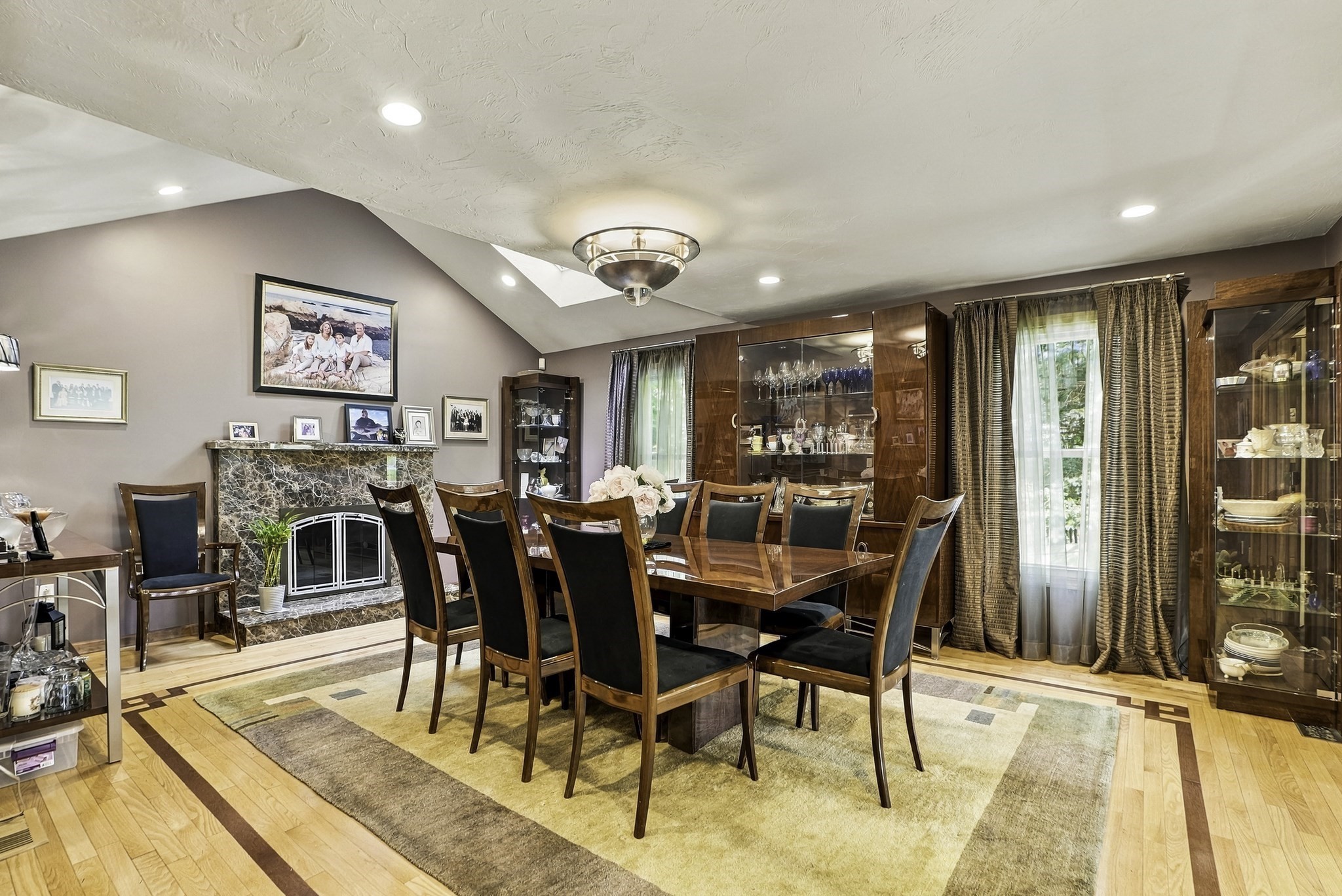 8 Hearthridge Dr
