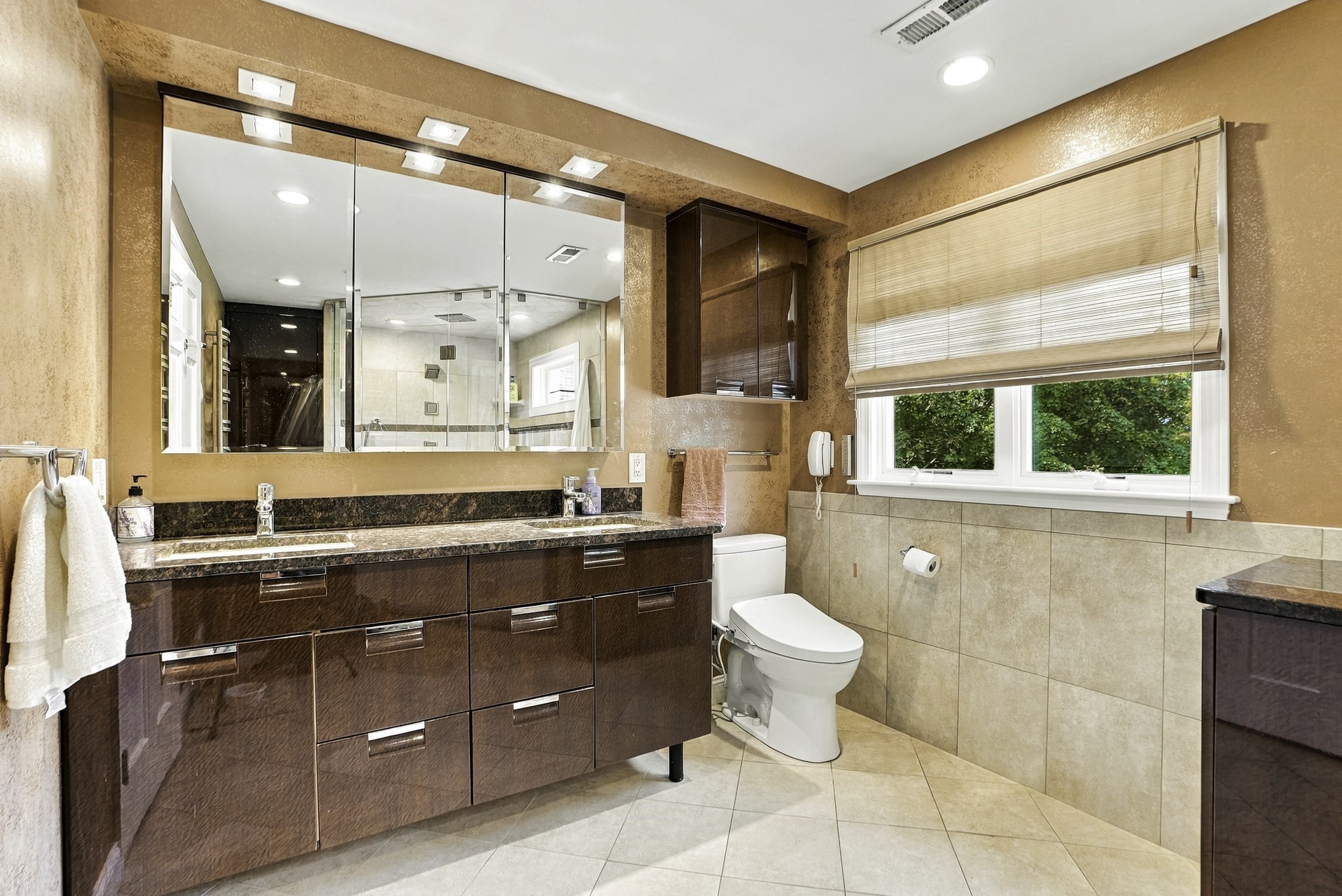 8 Hearthridge Dr