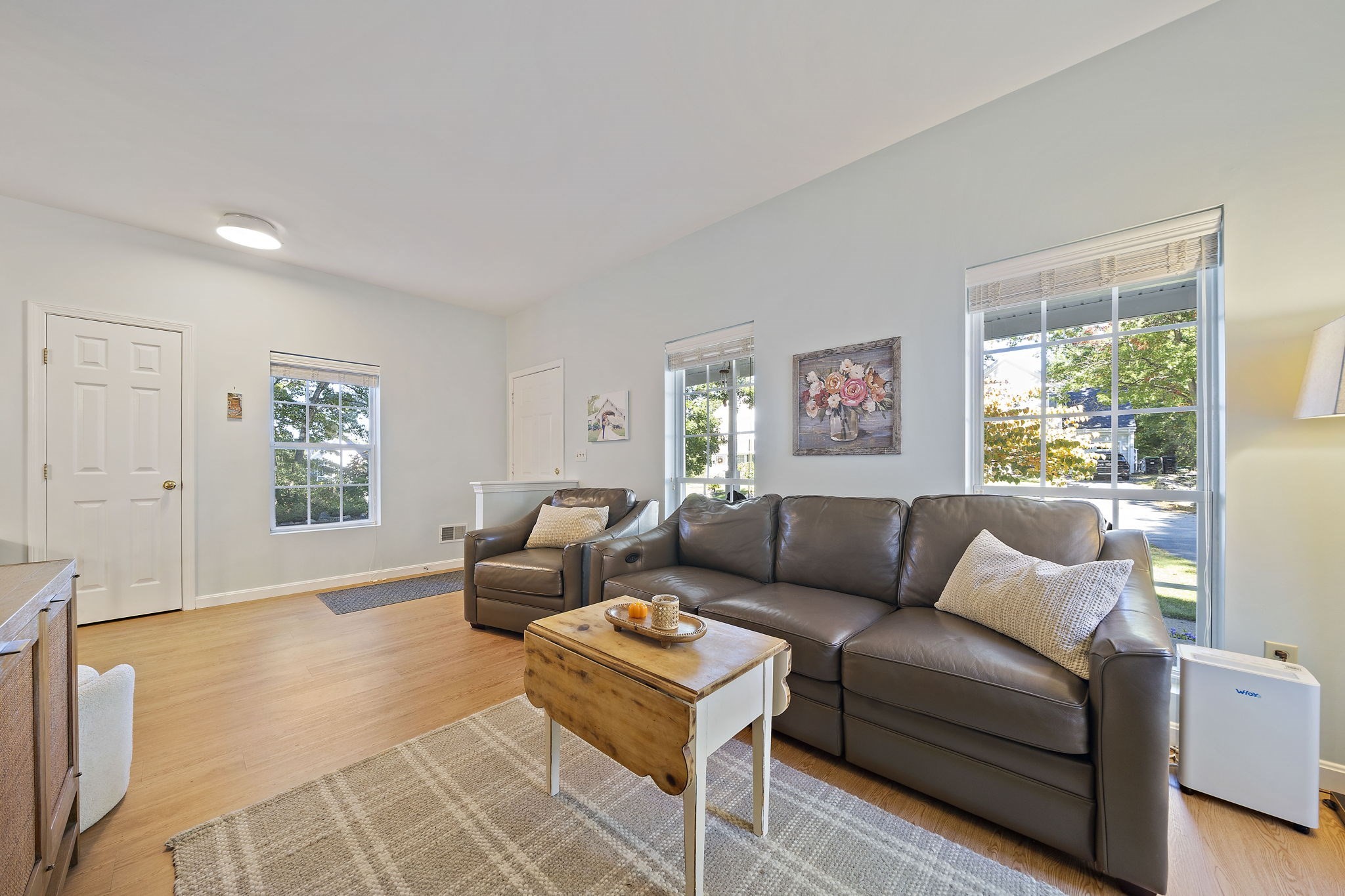 7 Ouimet Ln