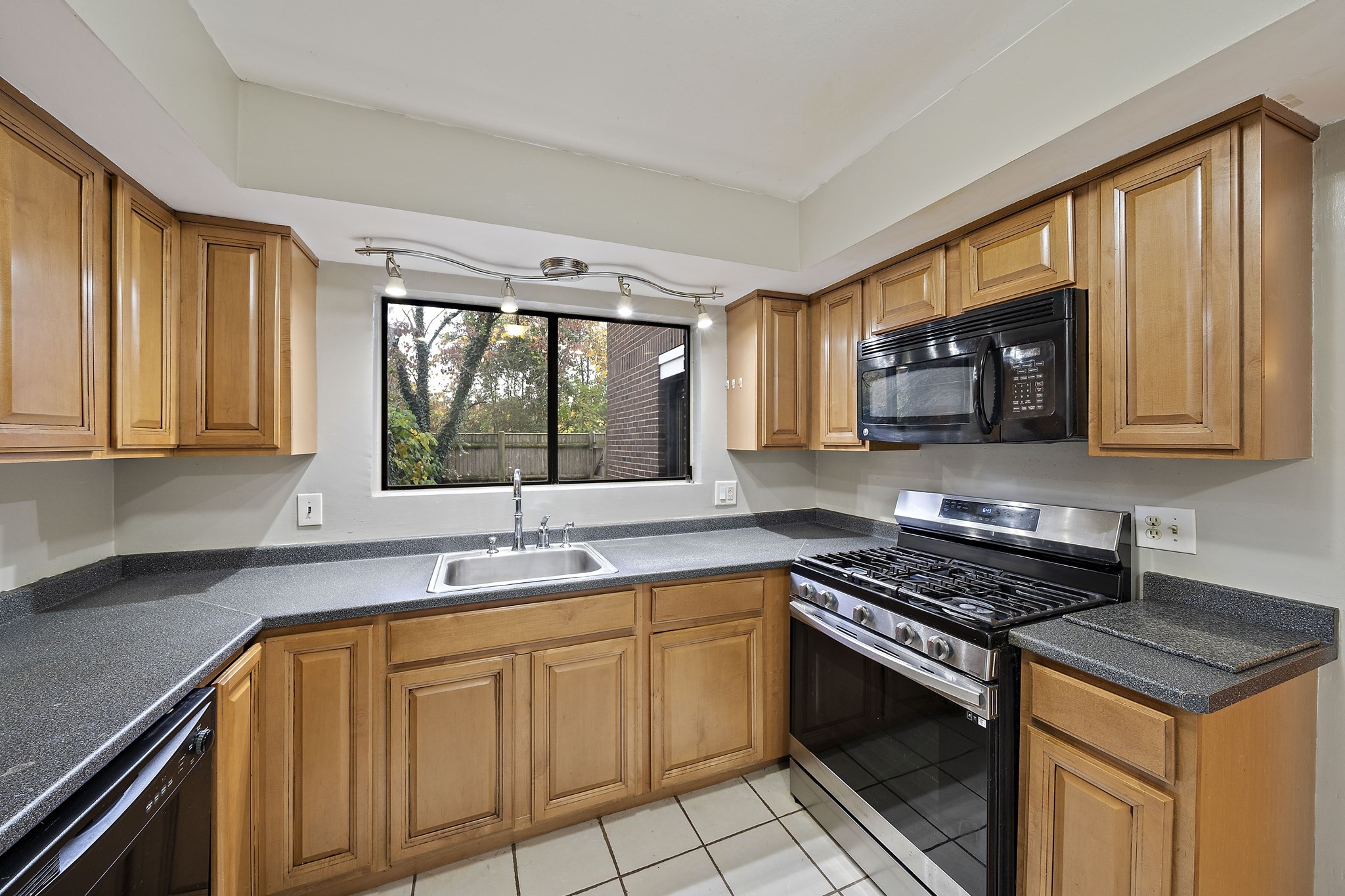 258 Greenbrook Dr # 258