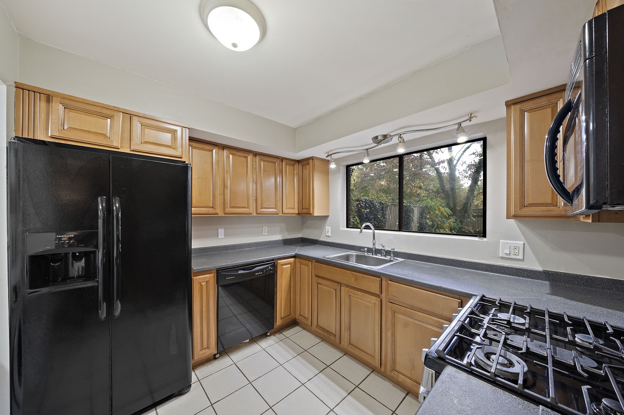 258 Greenbrook Dr # 258