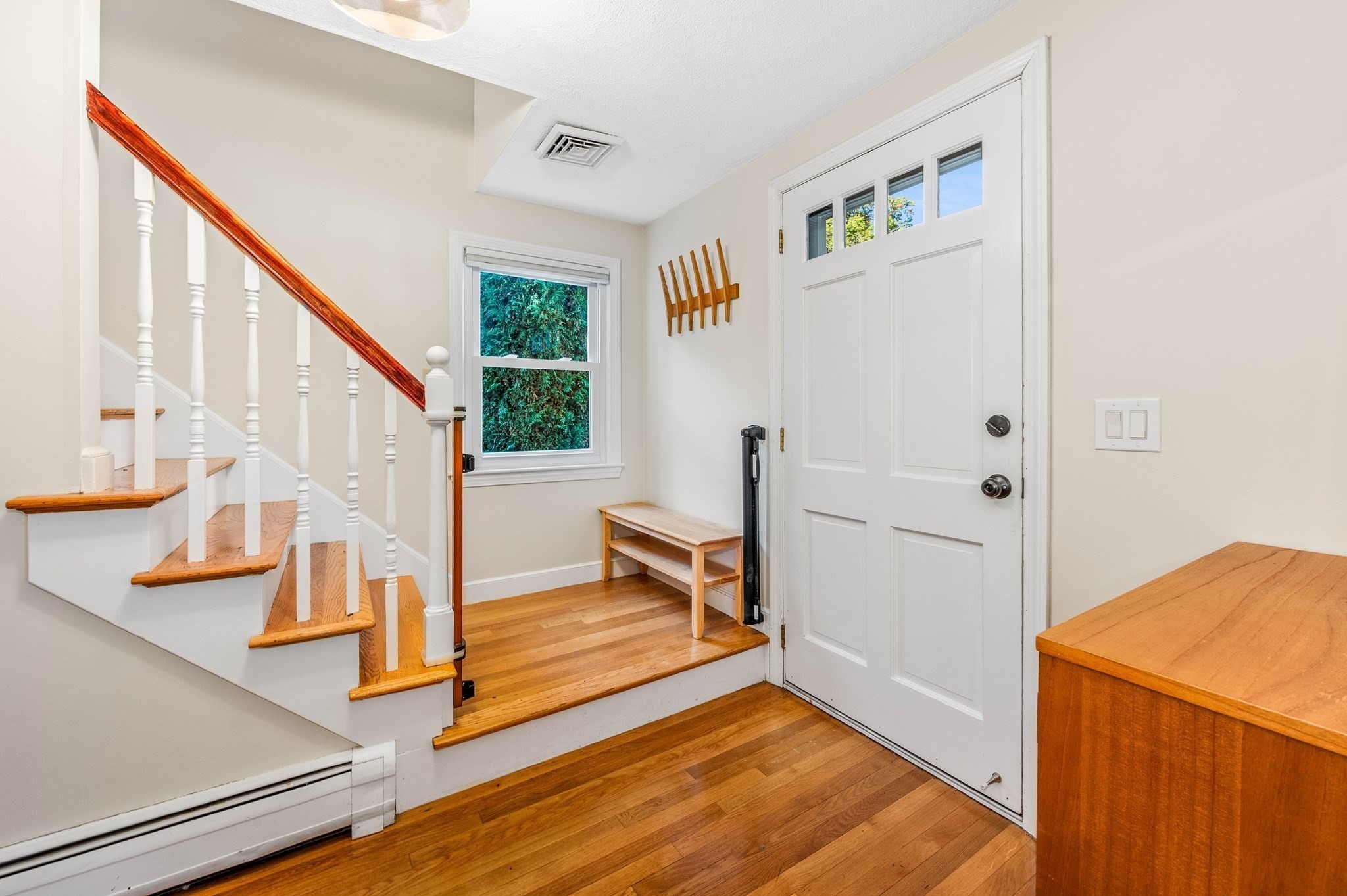 2 Margaret St