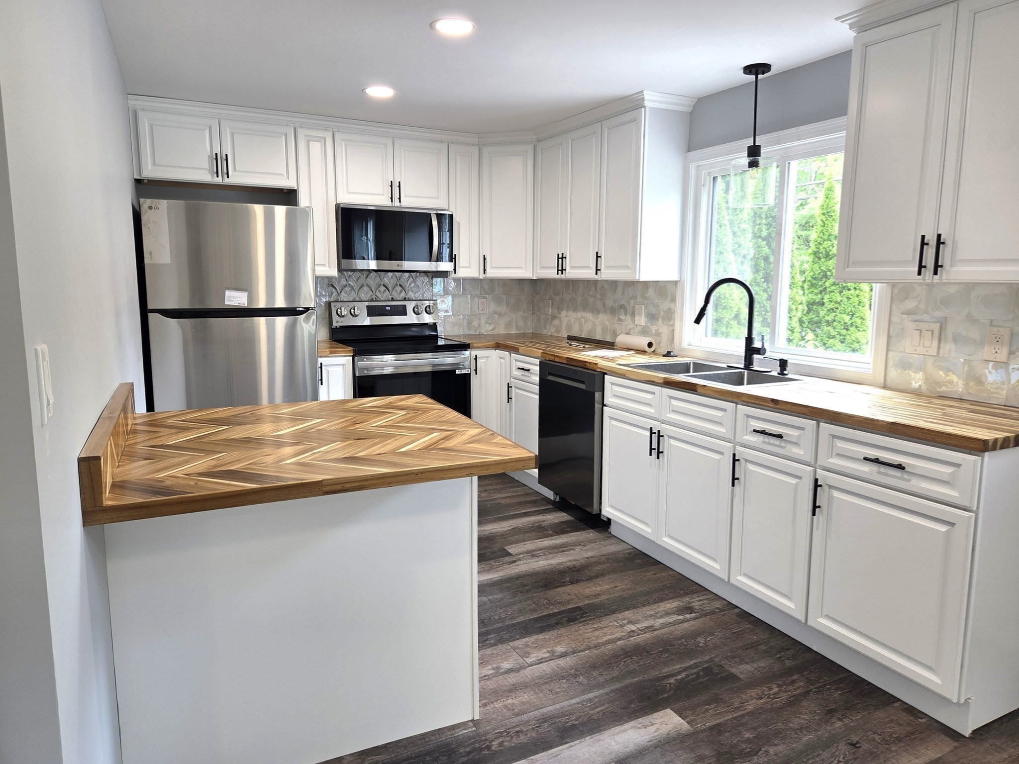 276 Sumner St # 1