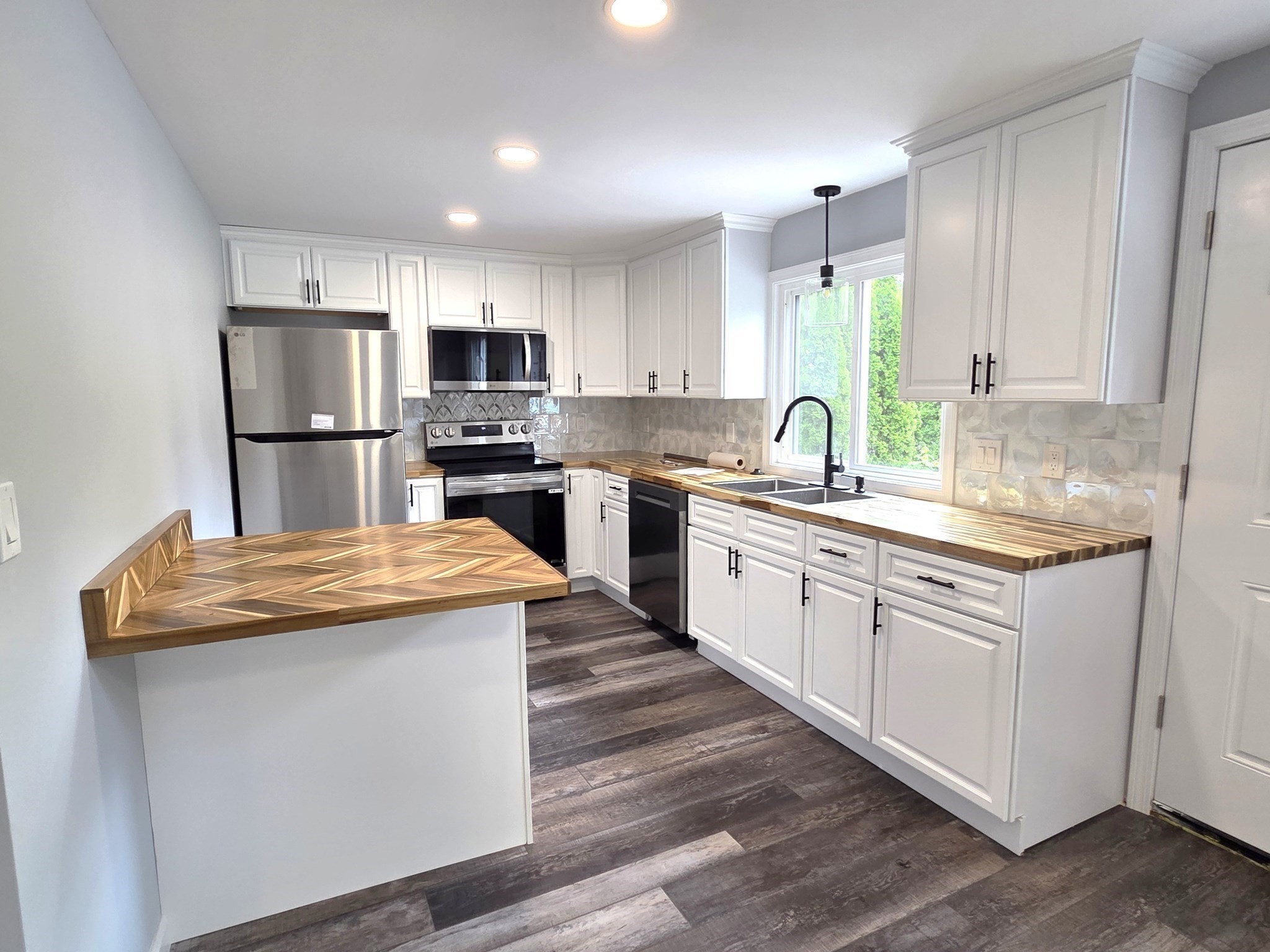 276 Sumner St # 1