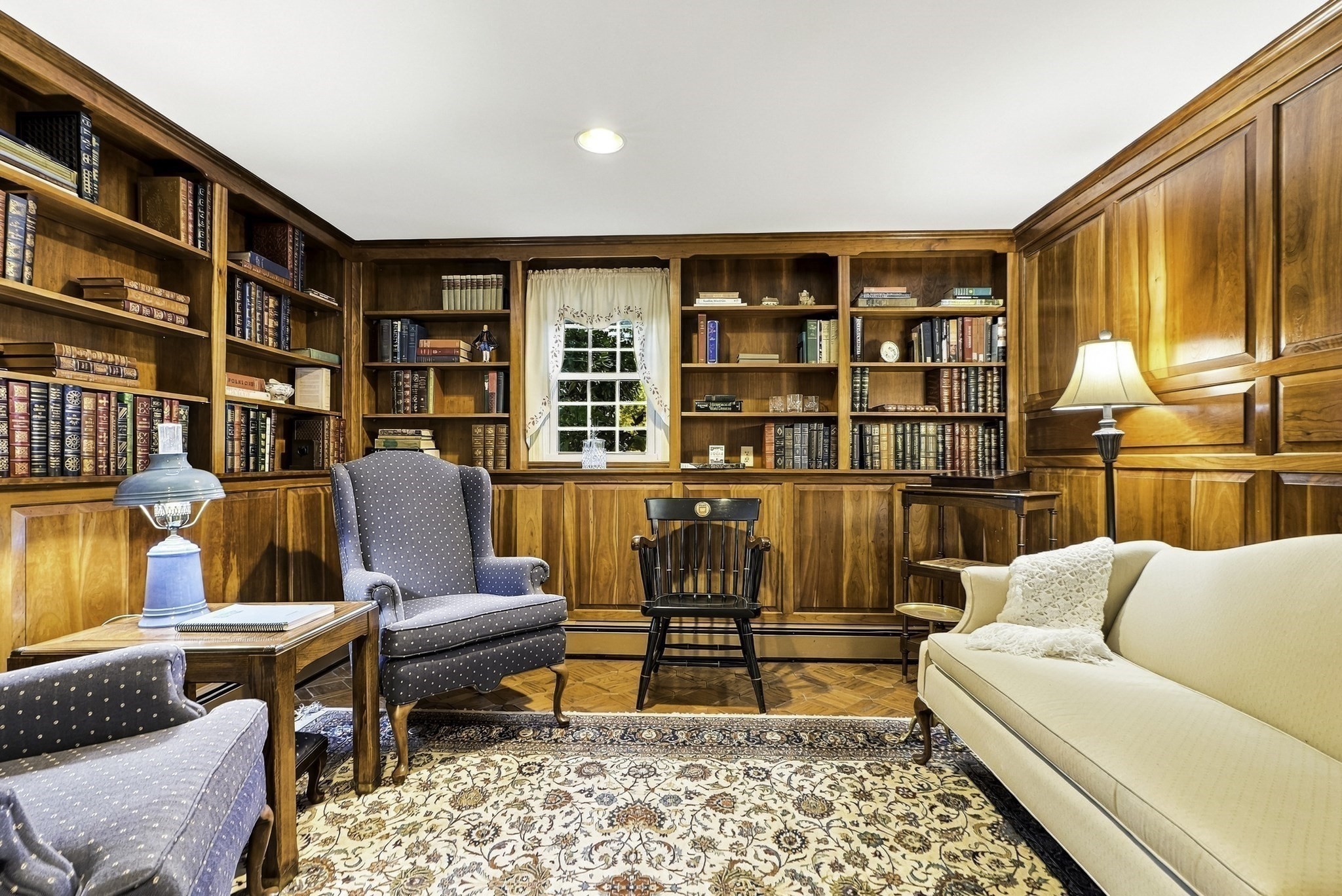 5 Surrey Ln