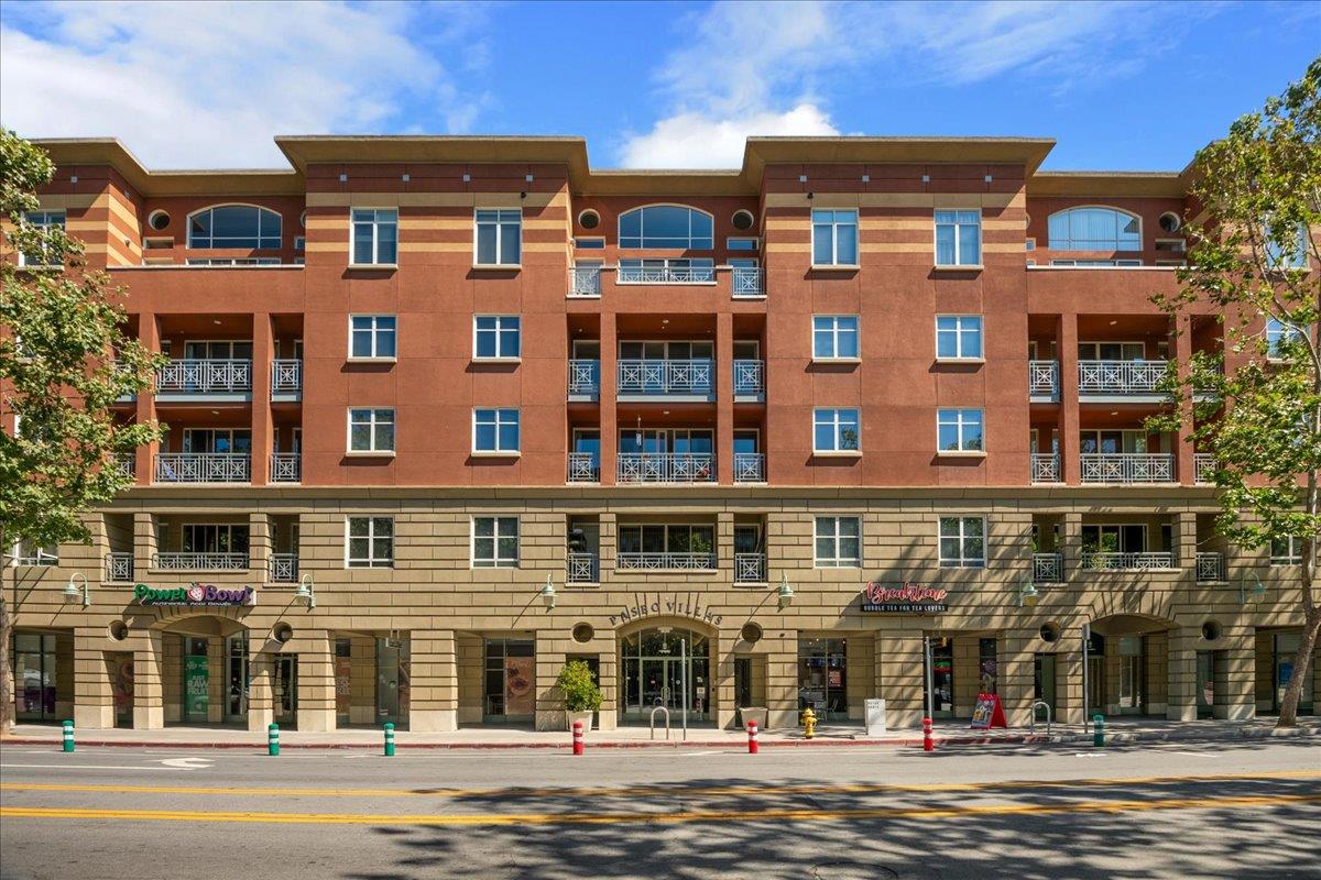130 E San Fernando Street Unit: 404