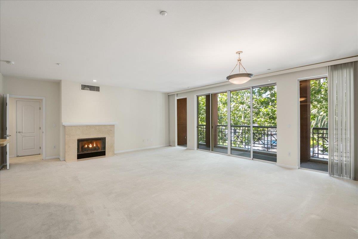 130 E San Fernando Street Unit: 404