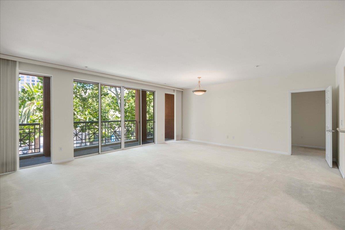 130 E San Fernando Street Unit: 404