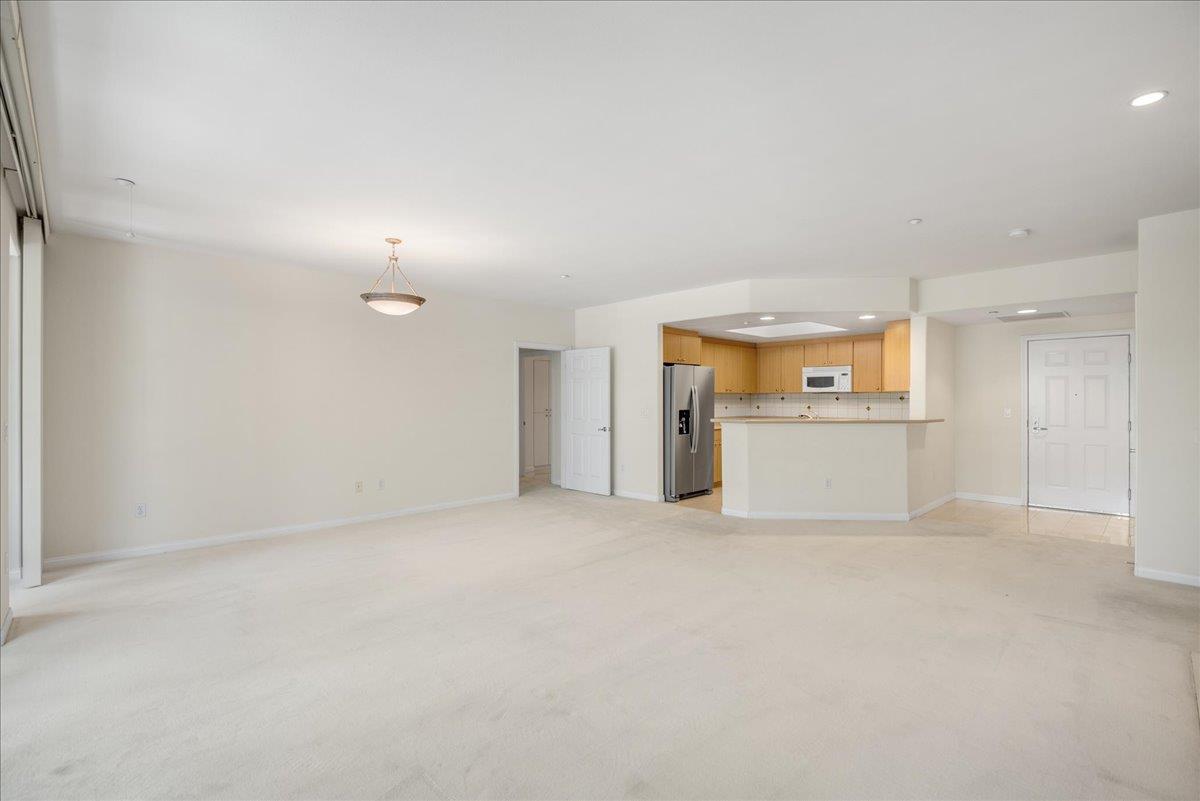 130 E San Fernando Street Unit: 404