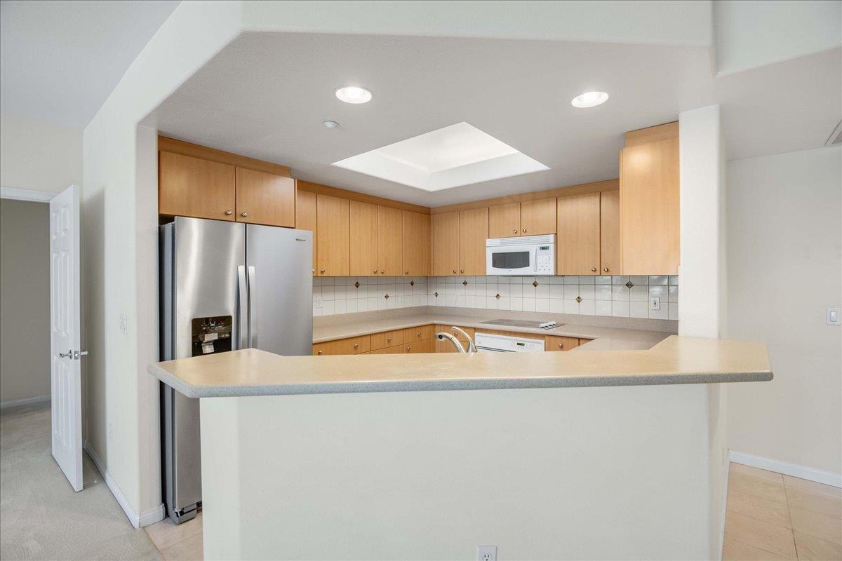 130 E San Fernando Street Unit: 404