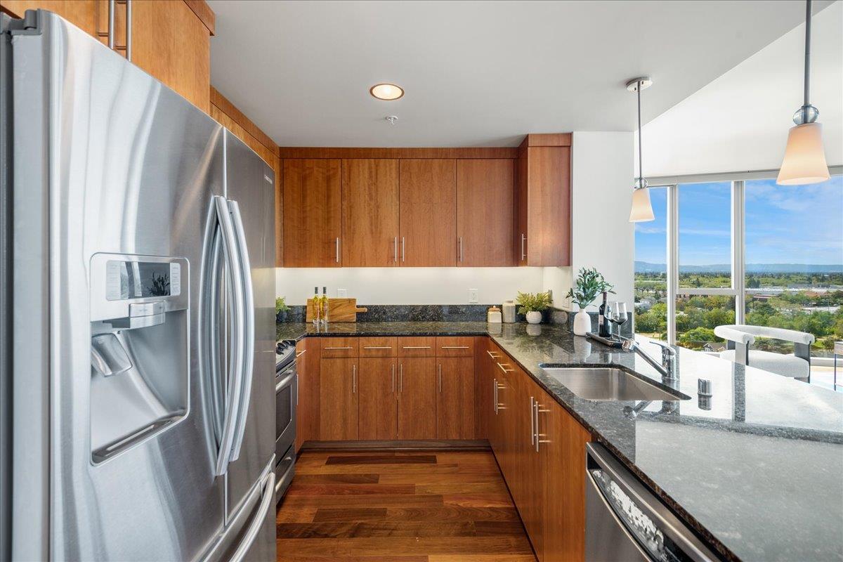 38 N Almaden BLVD 1411
