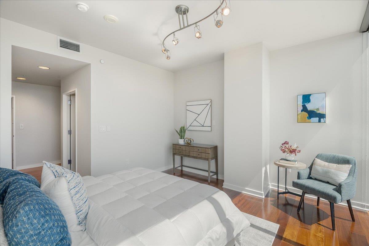 38 N Almaden BLVD 1411