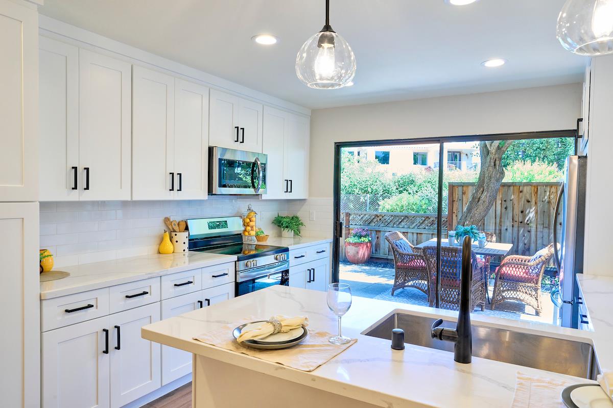 6658 Copperwood CIR