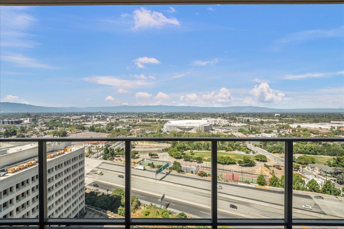 38 N Almaden BLVD 2209