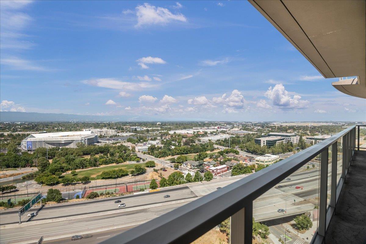 38 N Almaden BLVD 2209