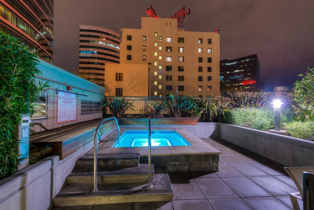 38 N Almaden BLVD 2209