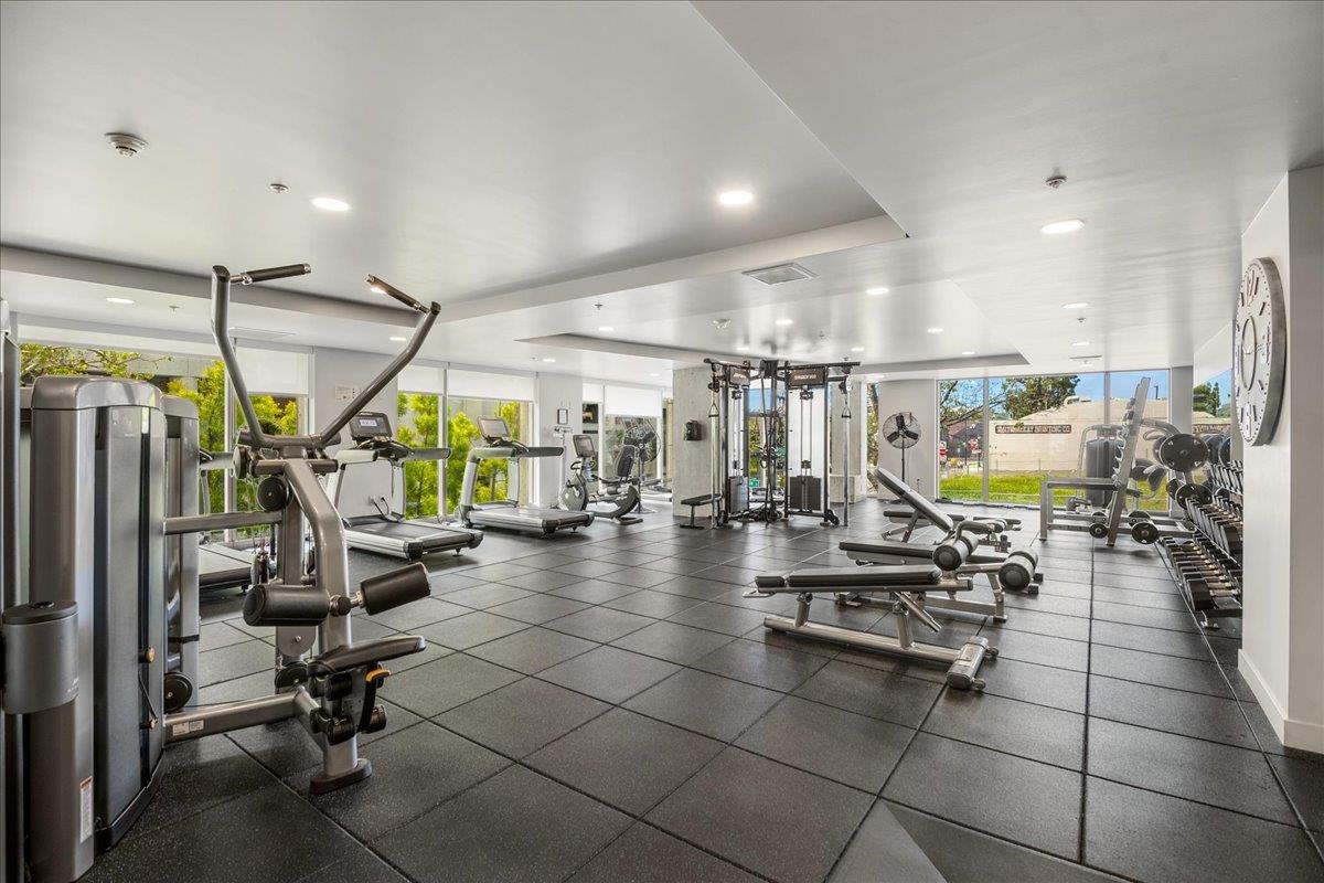 38 N Almaden BLVD 2209