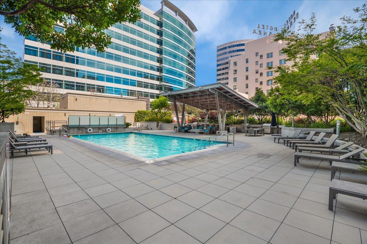 38 N Almaden BLVD 2209