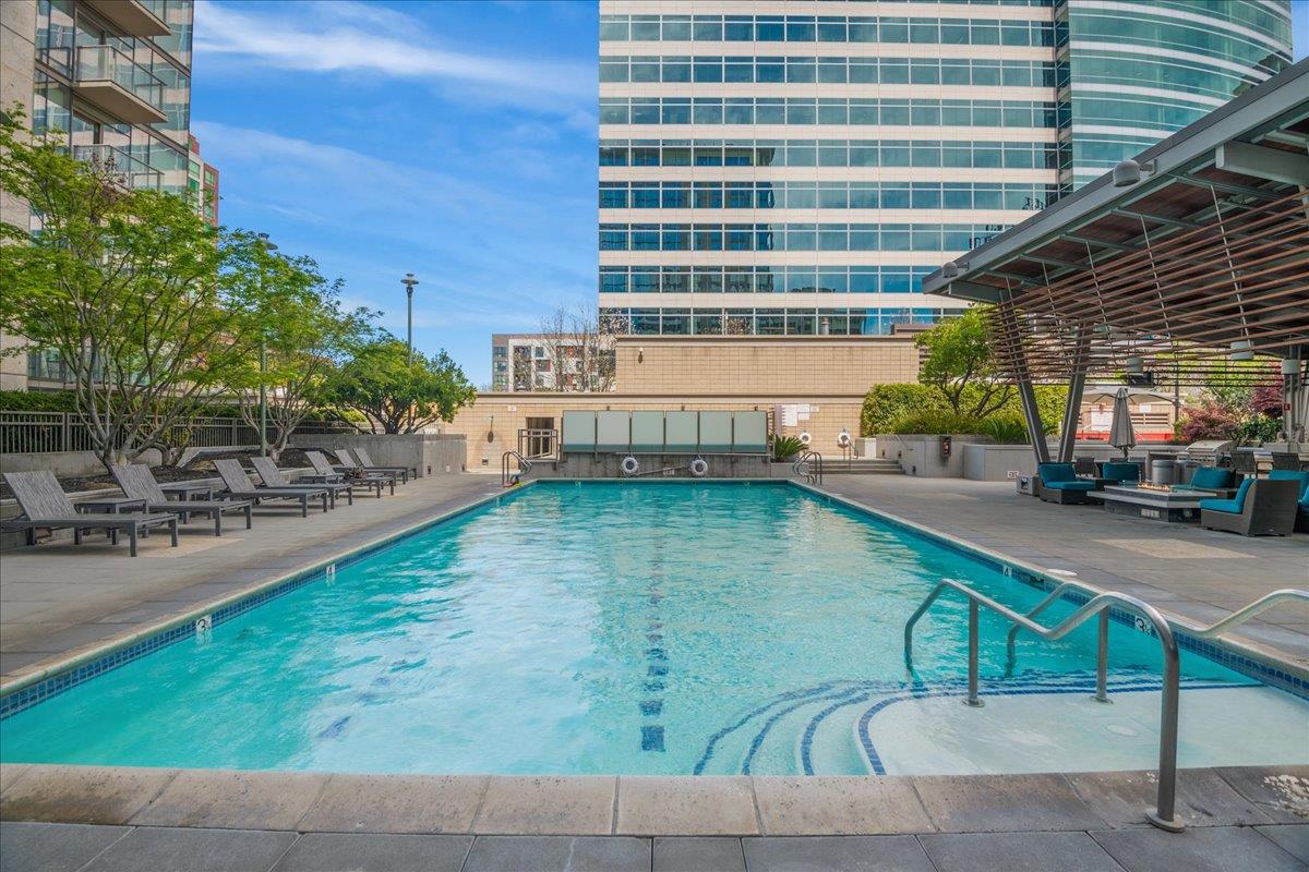 38 N Almaden BLVD 2209