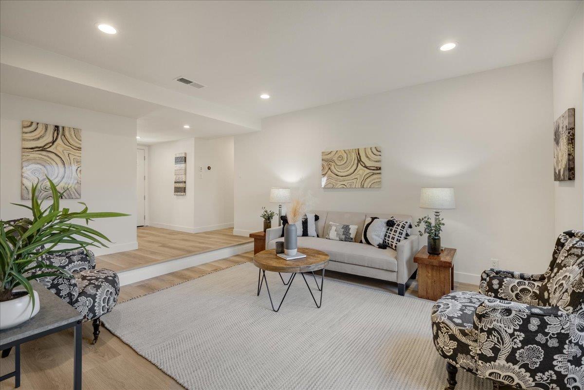 1069 Malott DR
