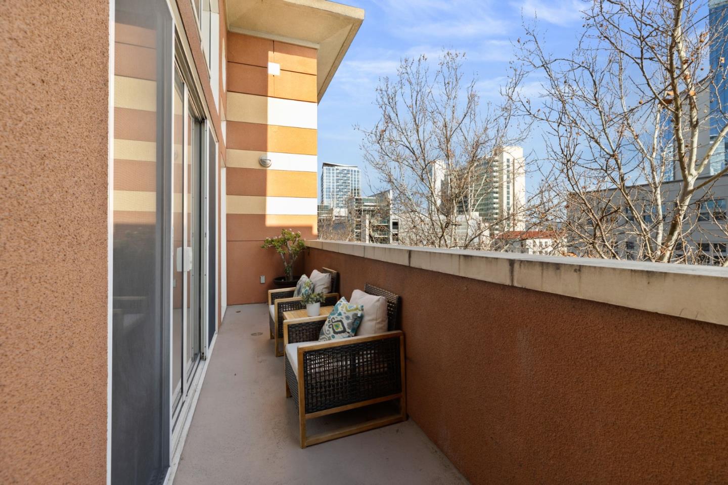 130 E San Fernando ST PH22