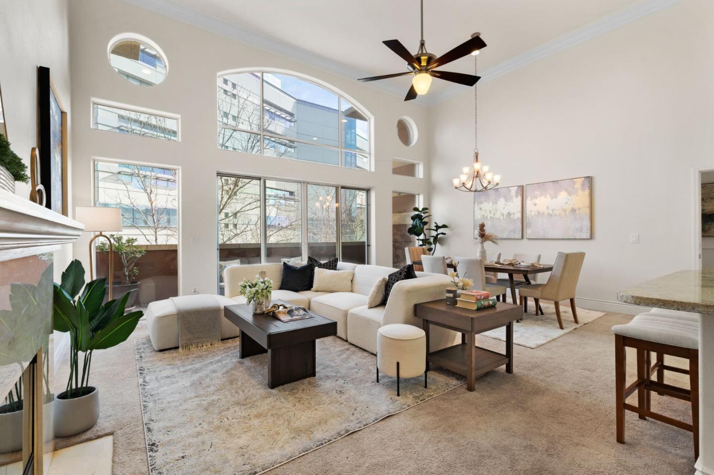 130 E San Fernando ST PH22