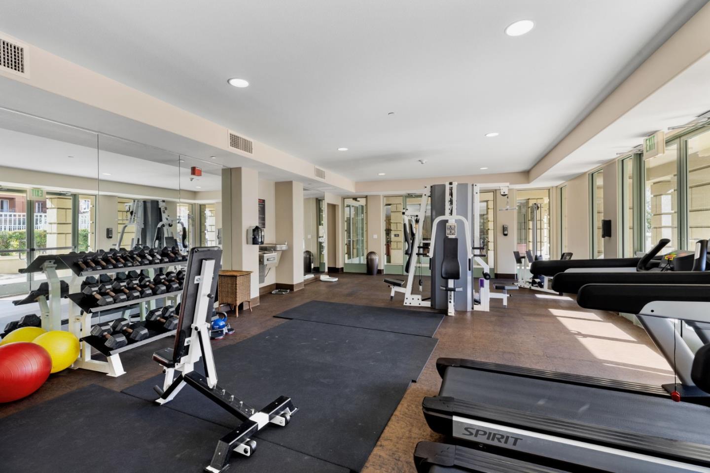 130 E San Fernando ST PH22