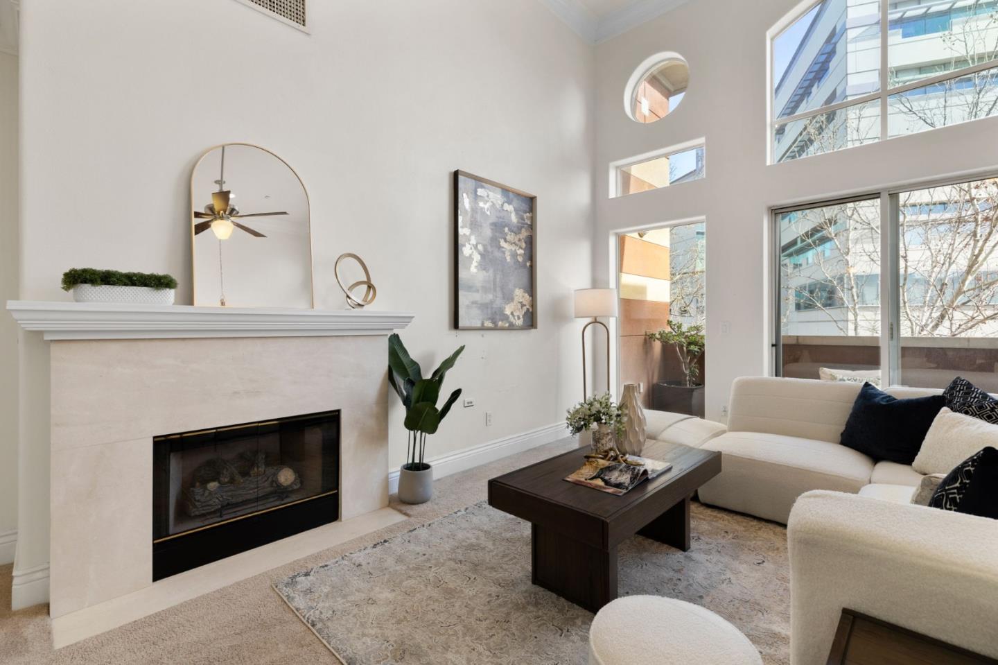 130 E San Fernando ST PH22