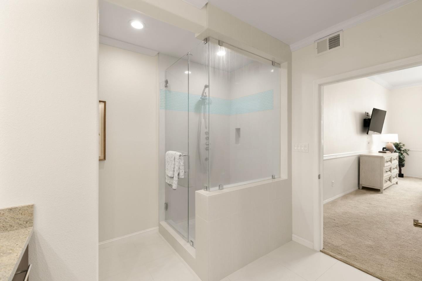 130 E San Fernando ST PH22