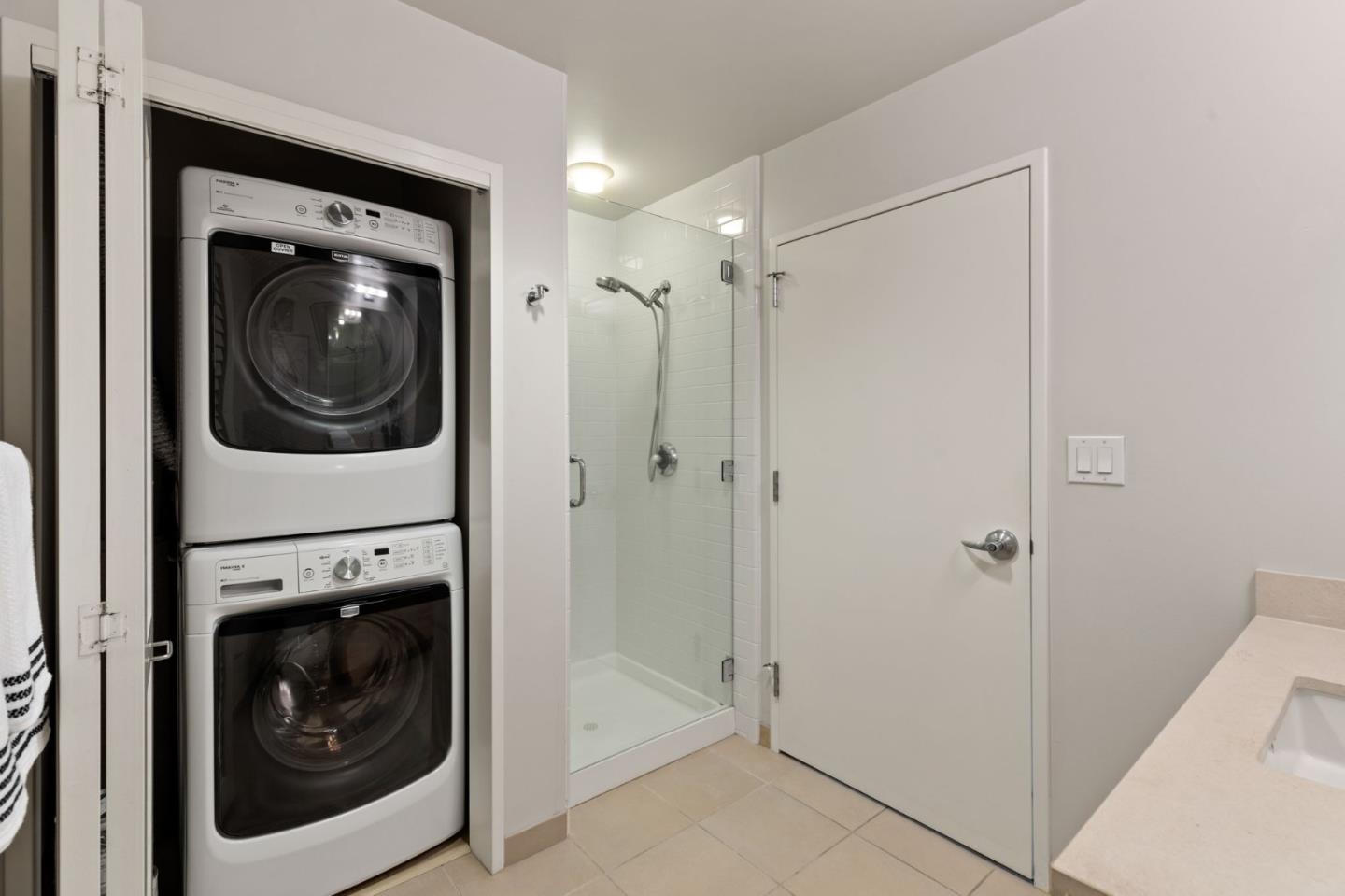 38 N Almaden BLVD 920