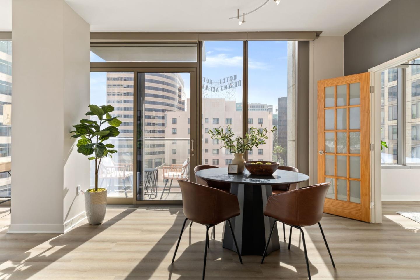 38 N Almaden BLVD 920