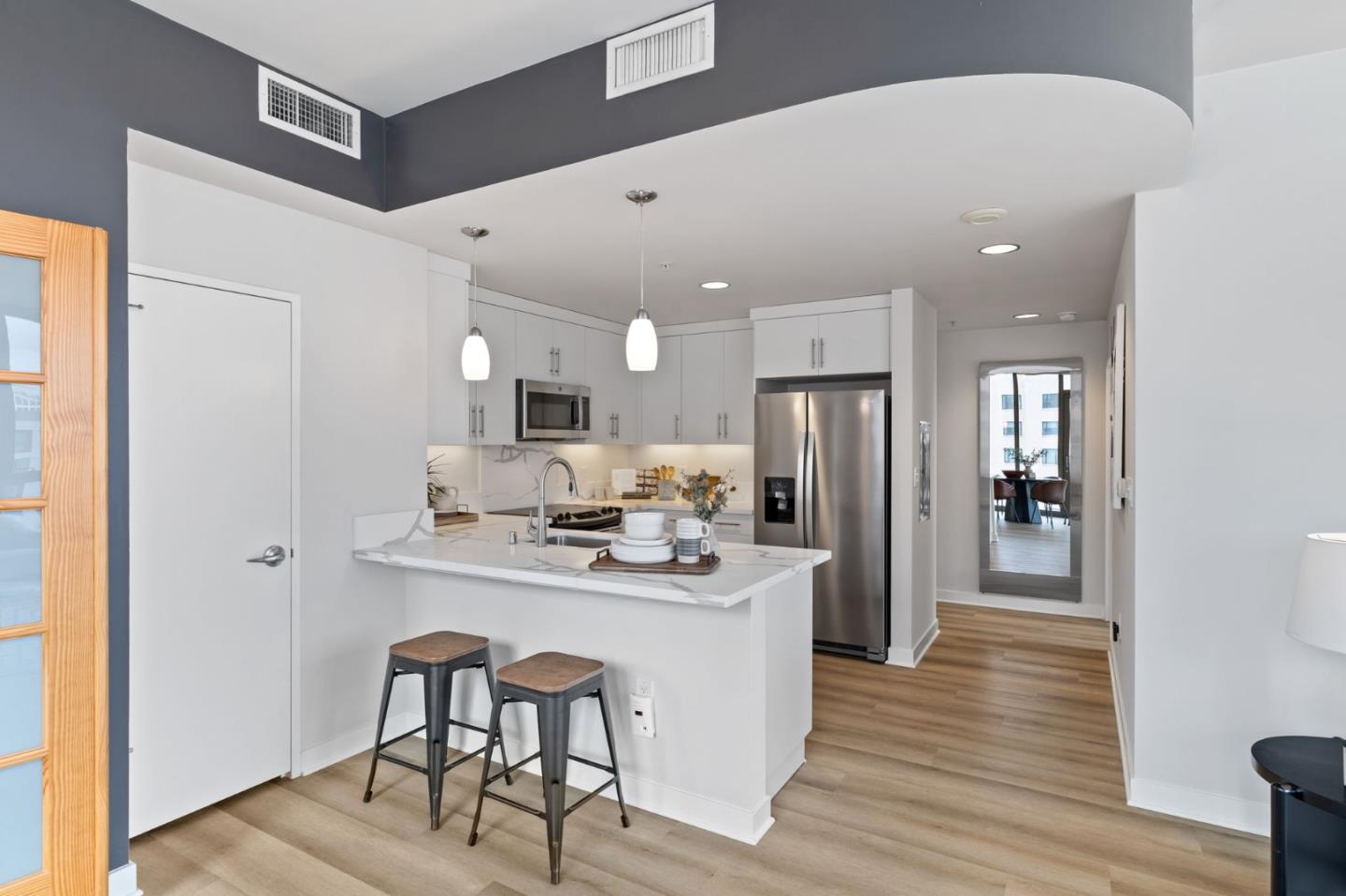 38 N Almaden BLVD 920