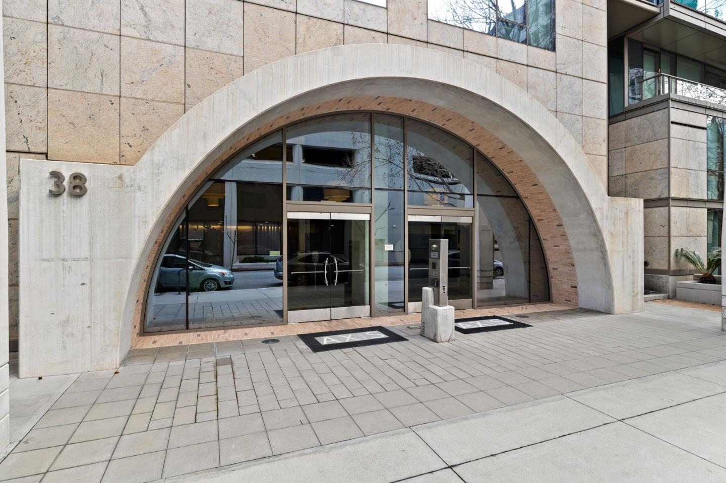 38 N Almaden BLVD 920