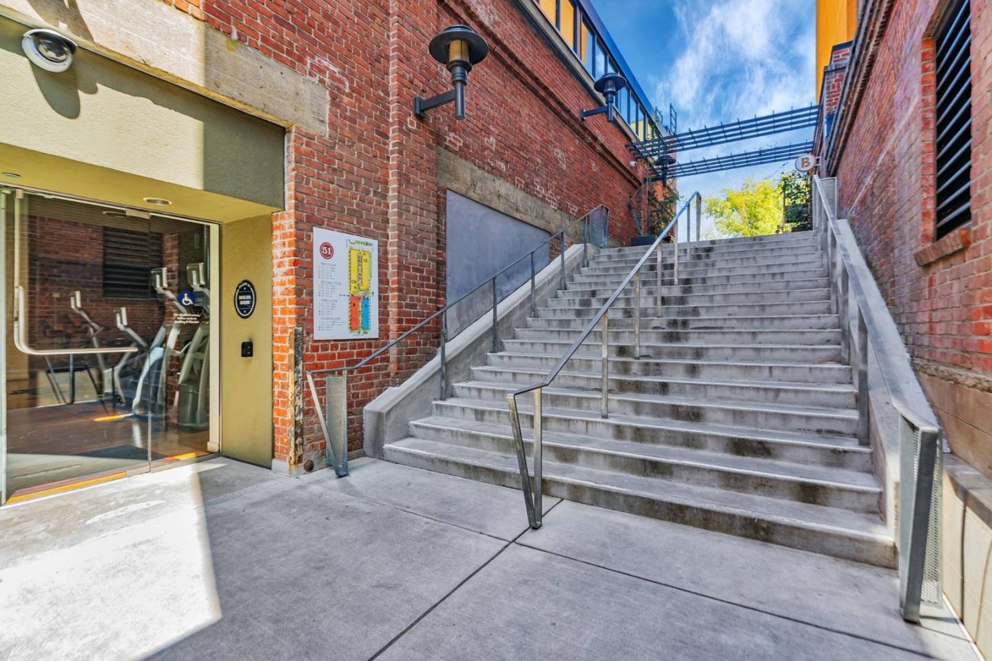 88 Bush ST 2103