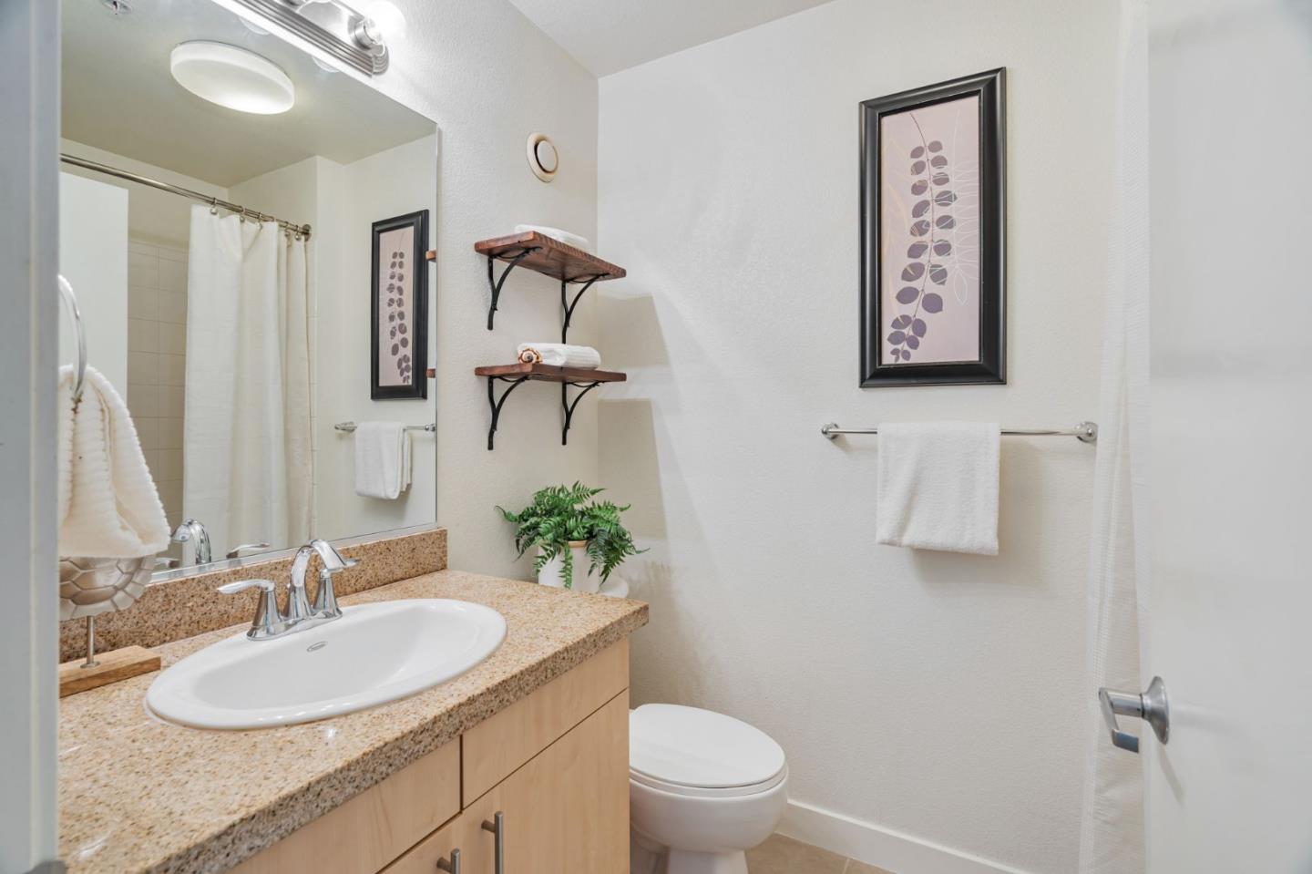 88 Bush ST 2103