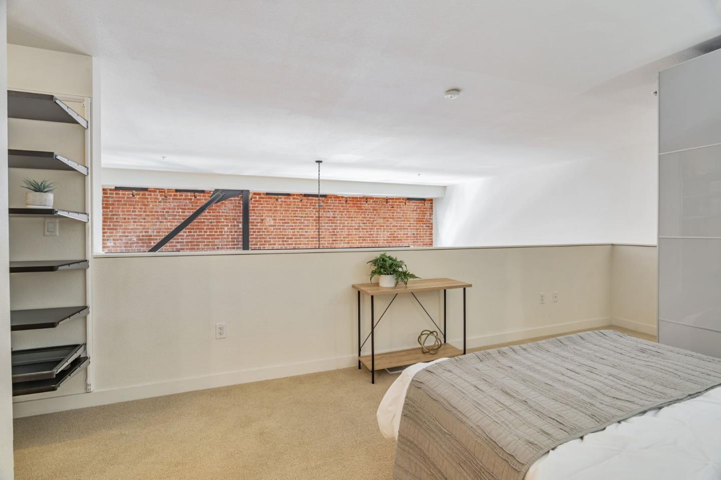 88 Bush ST 2103