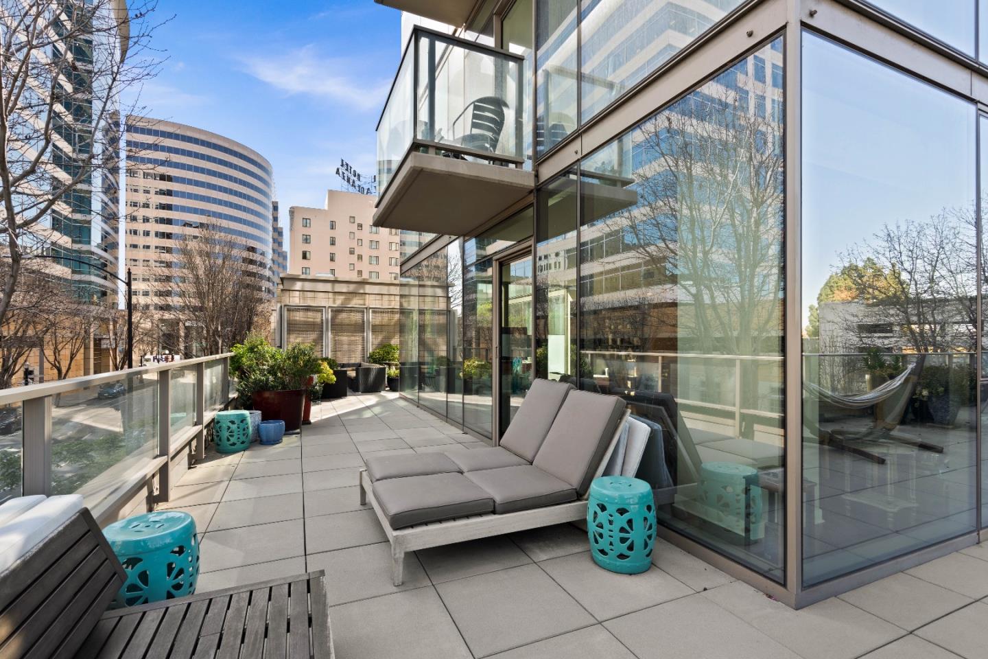 38 N Almaden BLVD 323