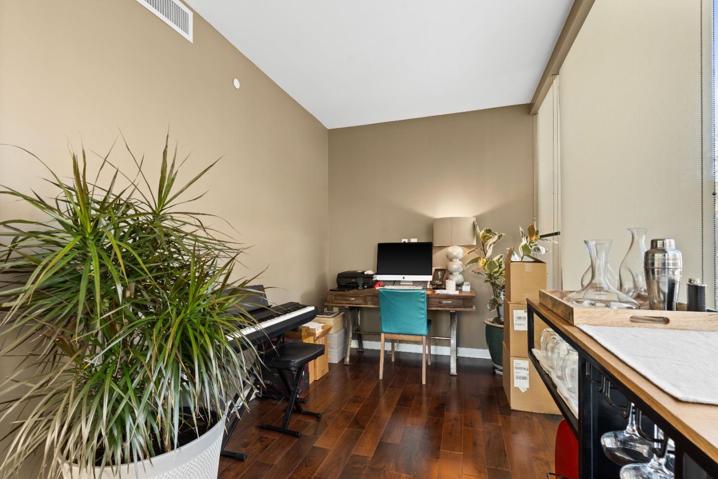 38 N Almaden BLVD 323