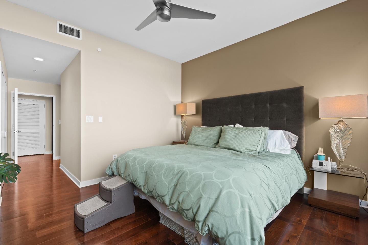 38 N Almaden BLVD 323