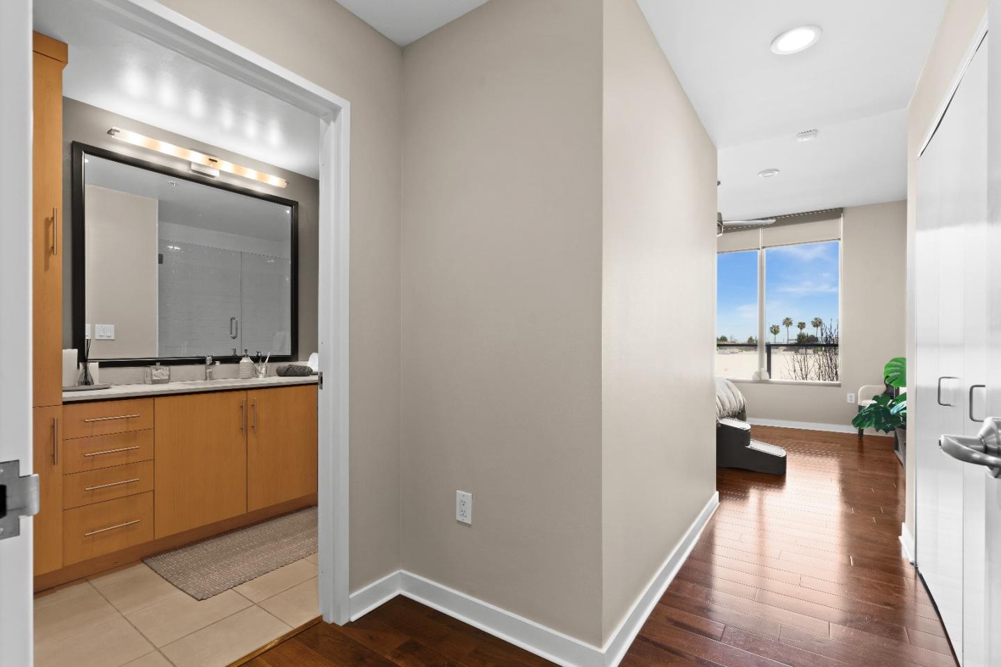 38 N Almaden BLVD 323