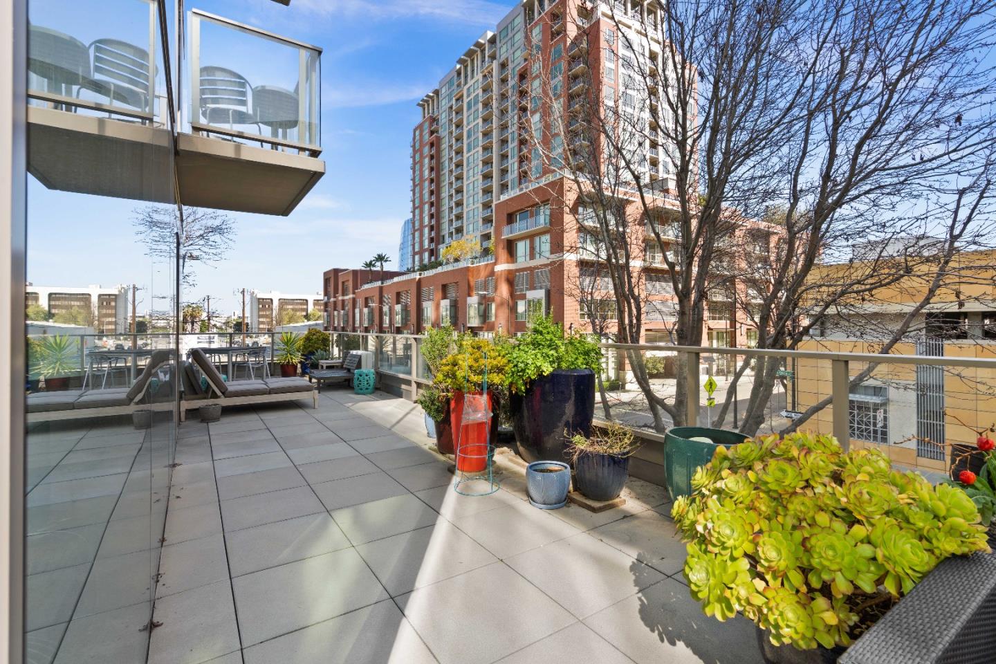 38 N Almaden BLVD 323