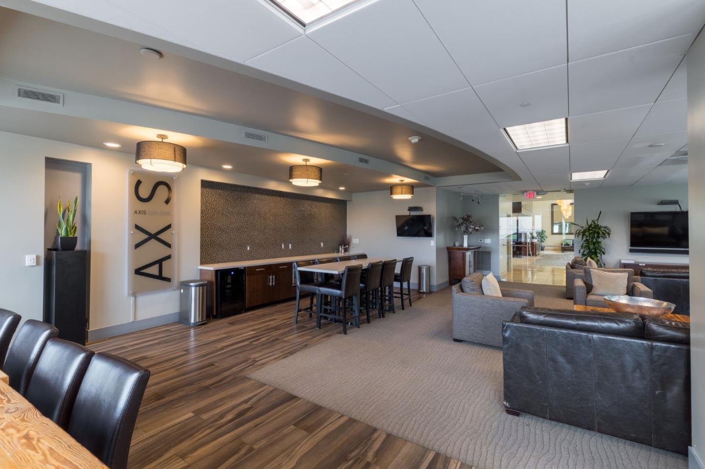 38 N Almaden BLVD 323