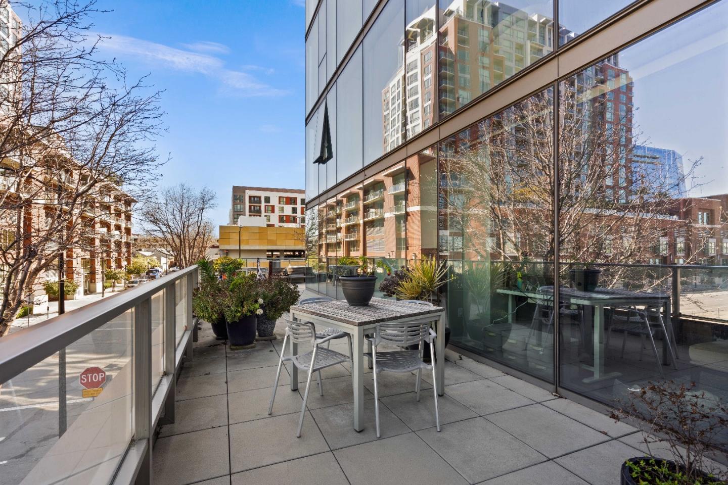 38 N Almaden BLVD 323