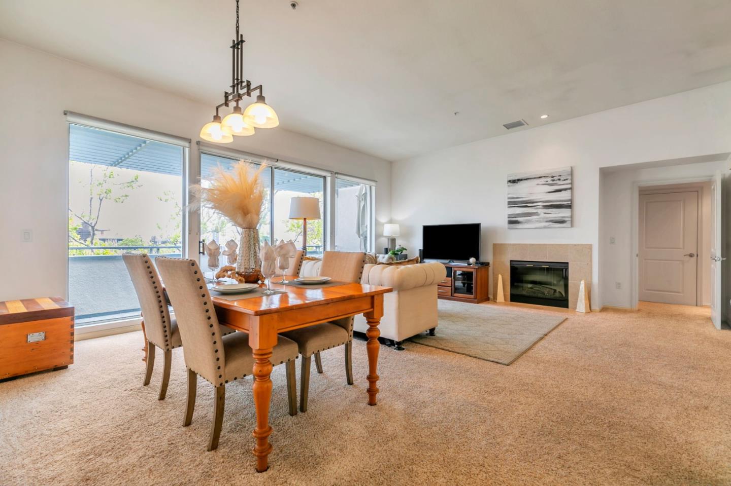 46 W Julian ST 527